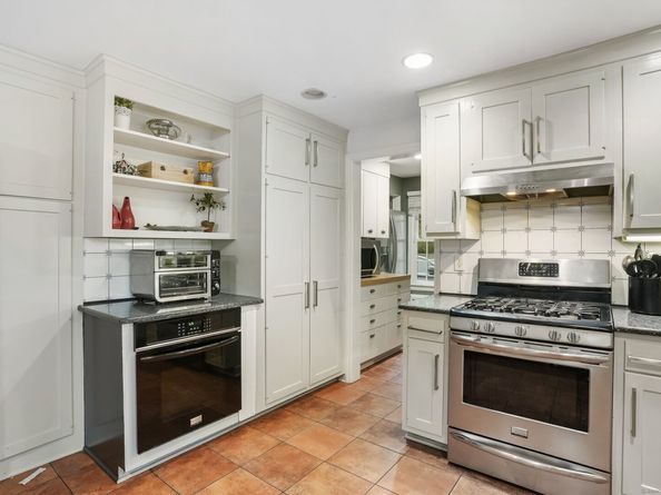 20 Fieldstone Drive, Easton CT 06612