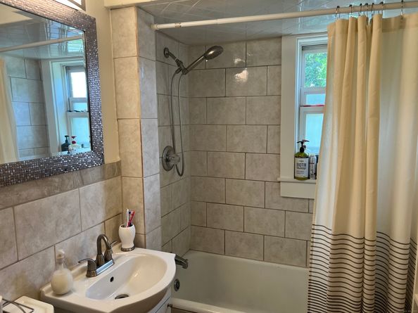  63 Court A, Bld 18 Court, Bridgeport CT 06610