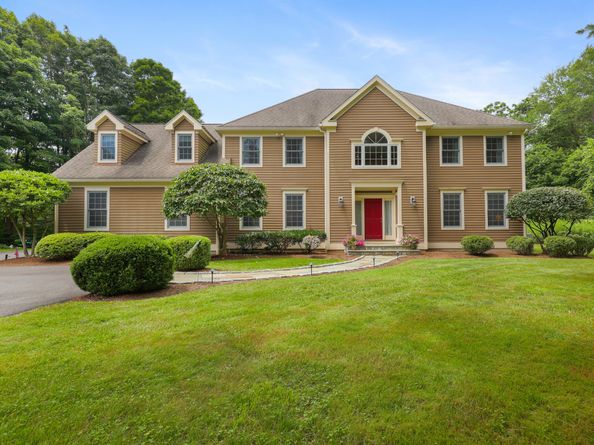28 Sunnyview Drive, Redding CT 06896