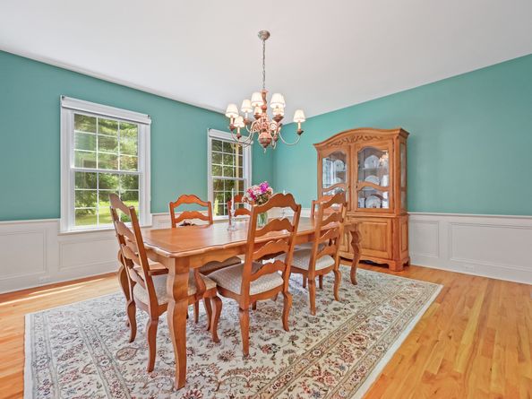 28 Sunnyview Drive, Redding CT 06896