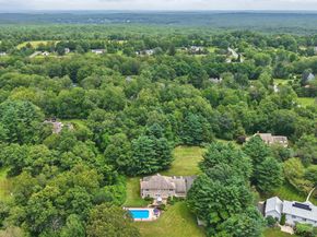 28 Sunnyview Drive, Redding CT 06896