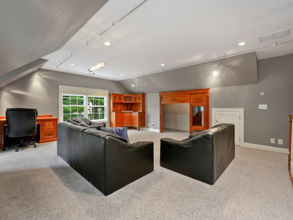 28 Sunnyview Drive, Redding CT 06896