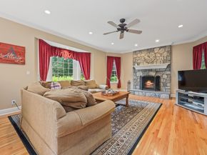 28 Sunnyview Drive, Redding CT 06896