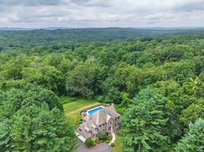 28 Sunnyview Drive, Redding CT 06896