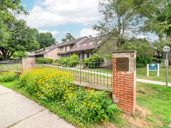 2437 Bedford Street A12, Stamford CT 06905
