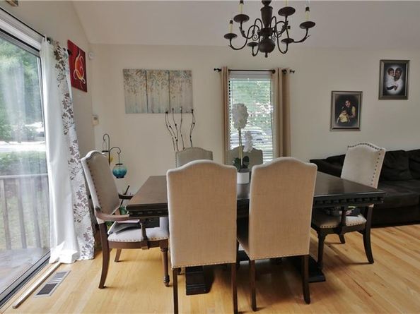 162 Colonial Road Apt 1, Stamford CT 06906
