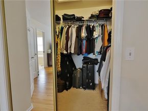 162 Colonial Road Apt 1, Stamford CT 06906