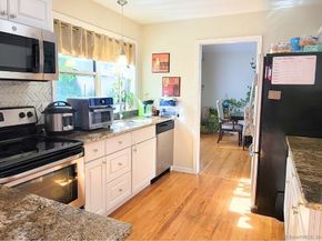 162 Colonial Road Apt 1, Stamford CT 06906