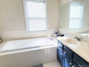 162 Colonial Road Apt 1, Stamford CT 06906