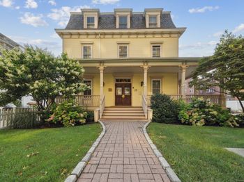 49 Glenbrook Road