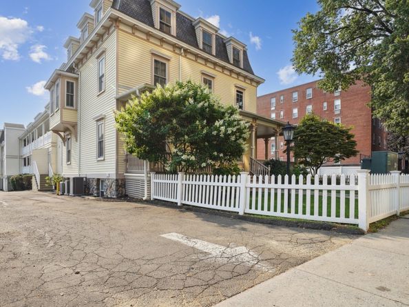 49 Glenbrook Road APT 108, Stamford CT 06902