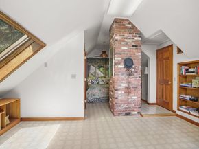 Undisclosed Address #24114517, New Fairfield CT 06812