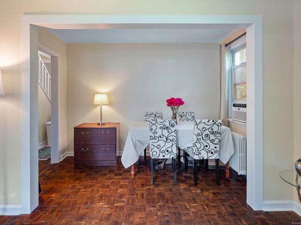 33 Halsey Drive, Greenwich CT 06870