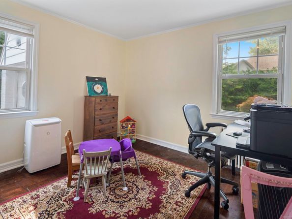 33 Halsey Drive, Greenwich CT 06870