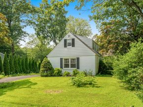33 Halsey Drive, Greenwich CT 06870