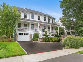 254 Penfield Road, Fairfield CT 06824