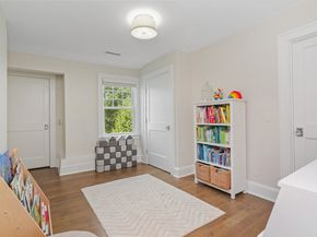 254 Penfield Road, Fairfield CT 06824