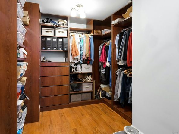 50 Glenbrook Road APT 7C, Stamford CT 06902