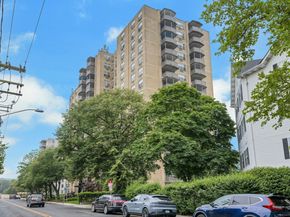 50 Glenbrook Road APT 7C, Stamford CT 06902
