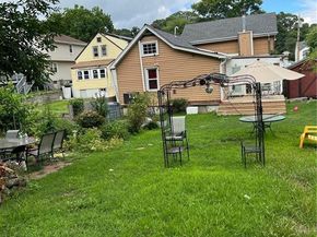 385 Chamberlain Avenue, Bridgeport CT 06606