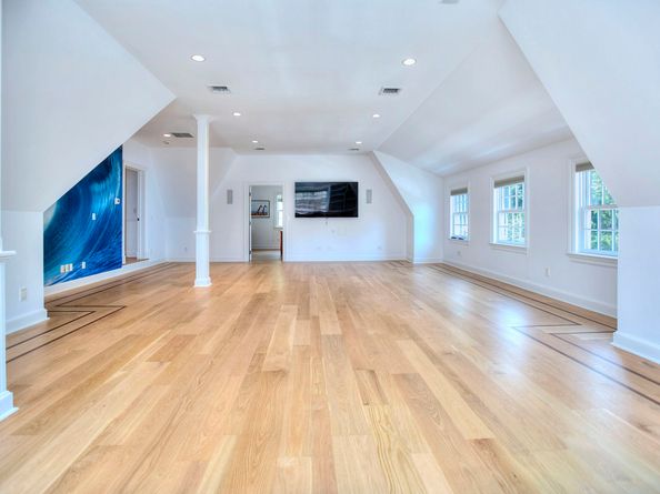 14 Mayflower Parkway, Westport CT 06880