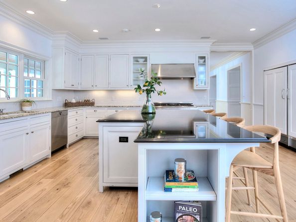 14 Mayflower Parkway, Westport CT 06880