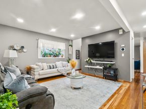 30 Hi Barlow Road, Newtown CT 06470