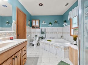 30 Hi Barlow Road, Newtown CT 06470