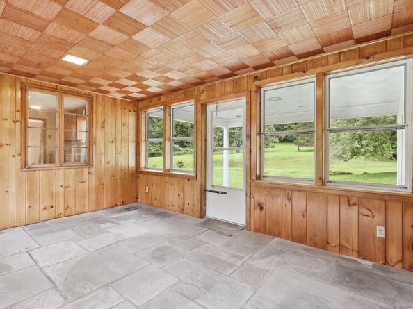 1 Old Middle Road, New Milford CT 06776