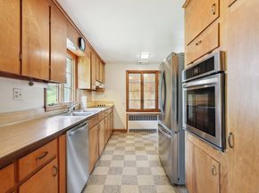 1 Old Middle Road, New Milford CT 06776