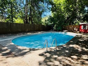 27 Stonecrop Road, Norwalk CT 06851