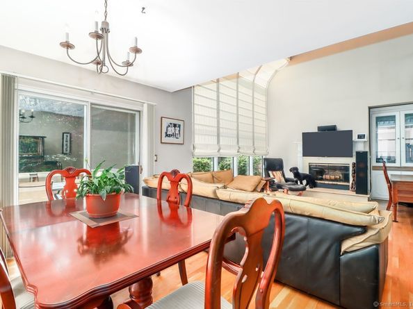230 New Canaan Avenue APT 2, Norwalk CT 06850