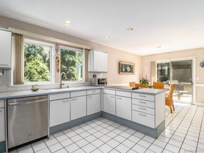 230 New Canaan Avenue APT 2, Norwalk CT 06850