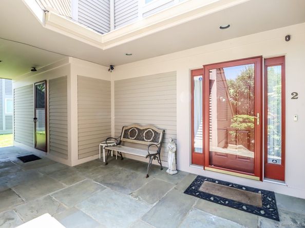 230 New Canaan Avenue APT 2, Norwalk CT 06850