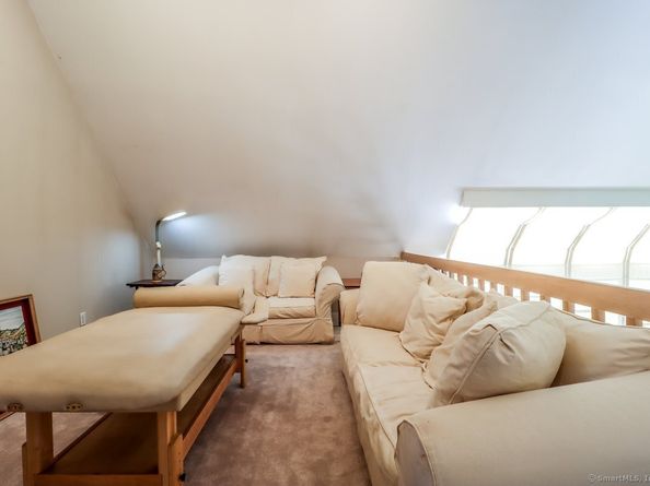 230 New Canaan Avenue APT 2, Norwalk CT 06850