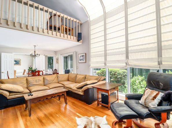 230 New Canaan Avenue APT 2, Norwalk CT 06850