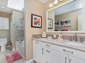 8 Hedgerow Common, Weston CT 06883