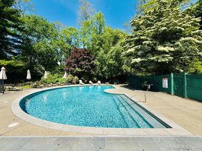 13 Hills Lane 13, Westport CT 06880
