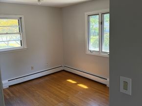 33 Manor Drive, Trumbull CT 06611