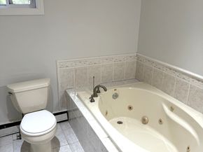 33 Manor Drive, Trumbull CT 06611