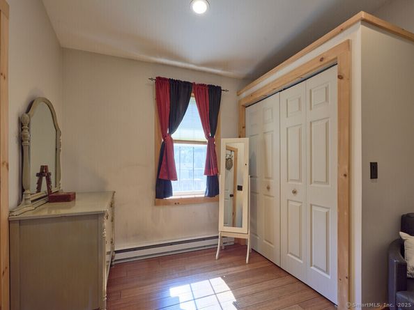 6 Pitcairn Avenue, Leicester MA 01524