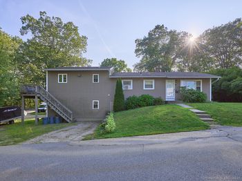 6 Pitcairn Avenue