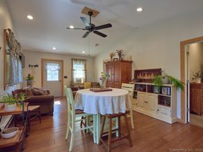6 Pitcairn Avenue, Leicester MA 01524