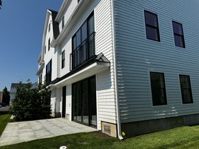 345 Reef Road C9, Fairfield CT 06824