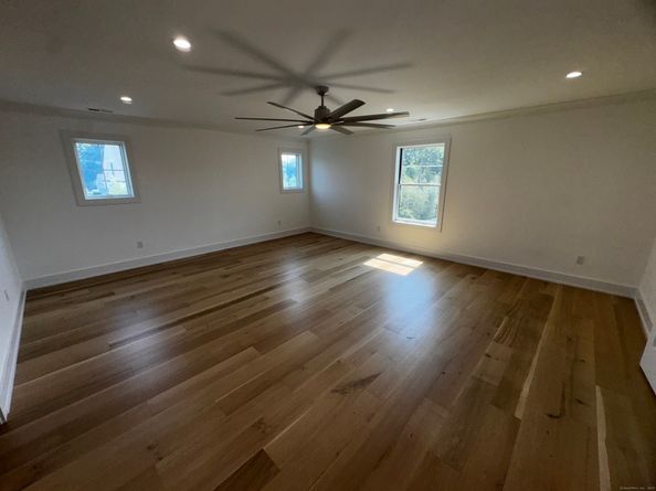 345 Reef Road C9, Fairfield CT 06824