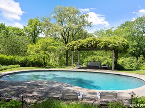 25 Father Peters Lane, New Canaan CT 06840