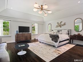 25 Father Peters Lane, New Canaan CT 06840