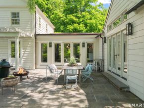 25 Father Peters Lane, New Canaan CT 06840