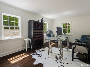 25 Father Peters Lane, New Canaan CT 06840