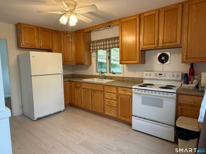 17 Sunset Drive, Shelton CT 06484